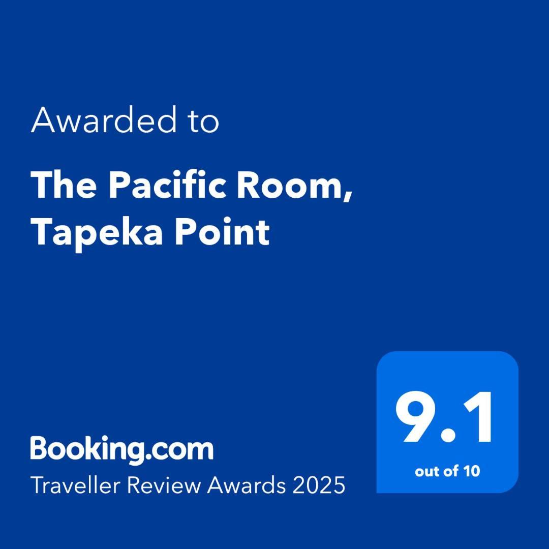The Pacific Room, Tapeka Point Russell Exterior photo